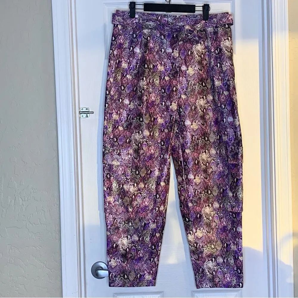 ASOS Purple Snakeskin Print High Rise Cropped Pants Size 10